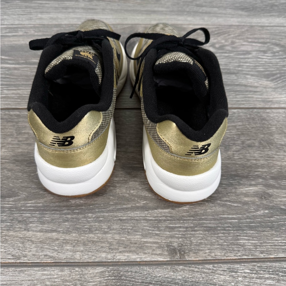 New Balance - Picture 3 of 7